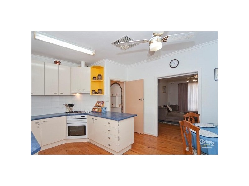 20 Campbell Road, Elizabeth Downs SA 5113