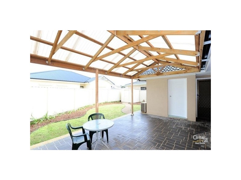 8a Esther Binks Avenue, Greenacres SA 5086