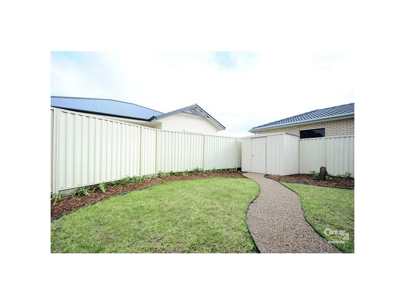 8a Esther Binks Avenue, Greenacres SA 5086