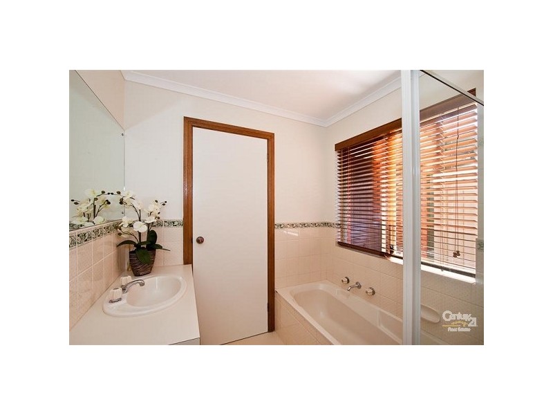 10 Innes Court, Greenwith SA 5125