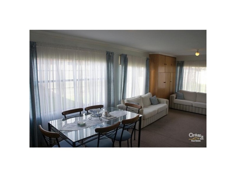 1 Chaucer Street, Clearview SA 5085