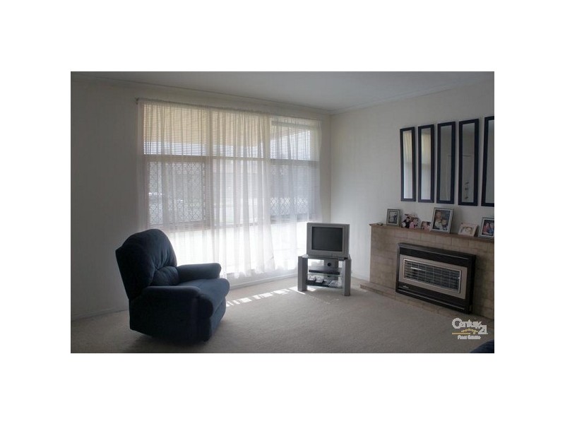 1 Chaucer Street, Clearview SA 5085