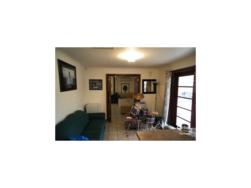 9 Middle Avenue, Paralowie SA 5108