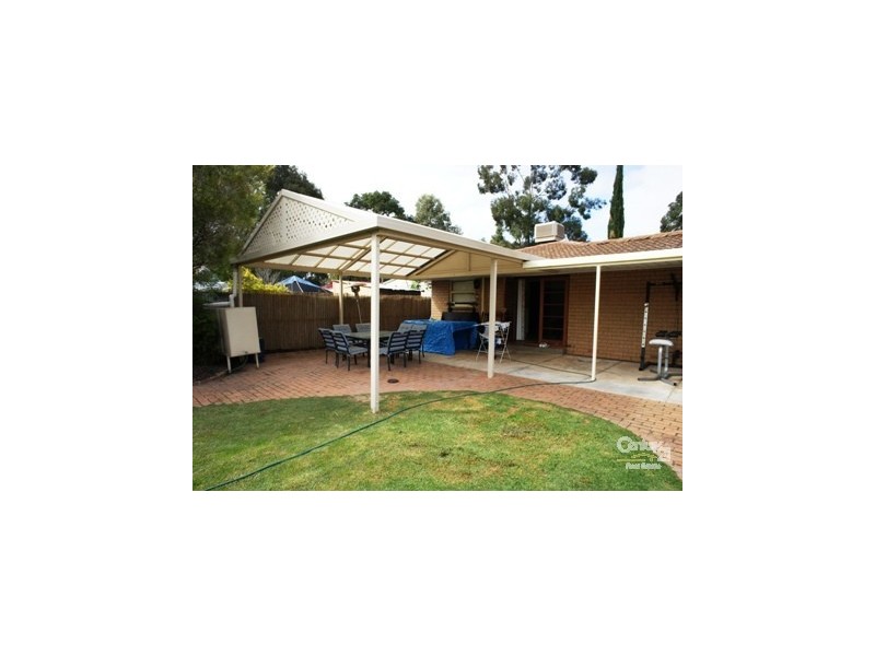 9 Middle Avenue, Paralowie SA 5108