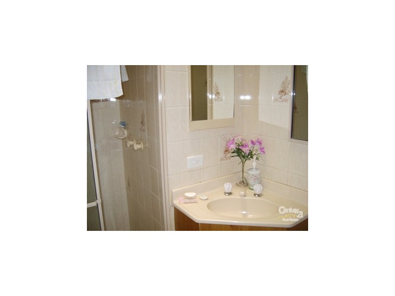 1 Gwinganna Crescent, Holden Hill SA 5088