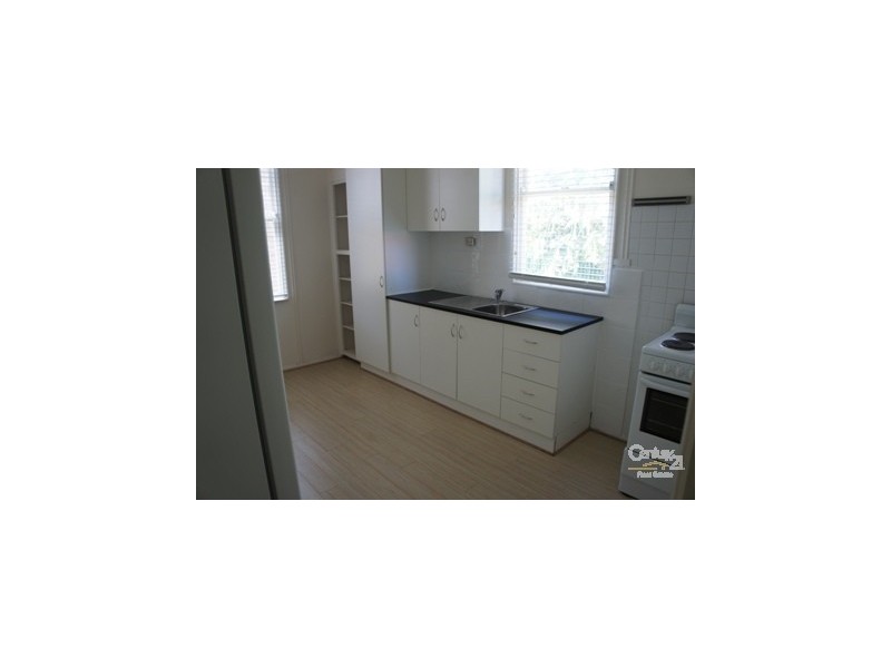 27 Melrose Avenue, Clearview SA 5085