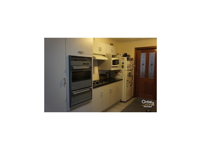 34 Hedgerow Drive, Gulfview Heights SA 5096