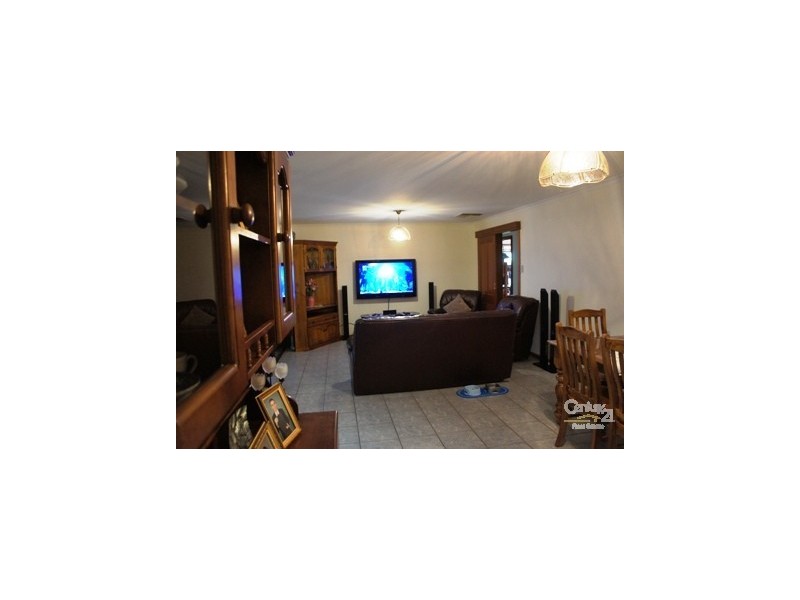 34 Hedgerow Drive, Gulfview Heights SA 5096