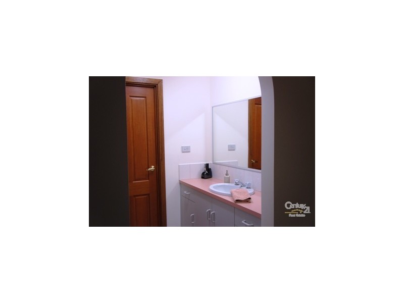 34 Hedgerow Drive, Gulfview Heights SA 5096