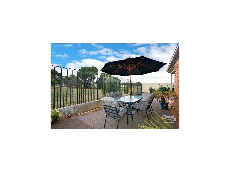 16 Redwood Close, Noarlunga Downs SA 5168