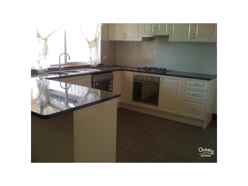 12 Melrose Avenue, Clearview SA 5085