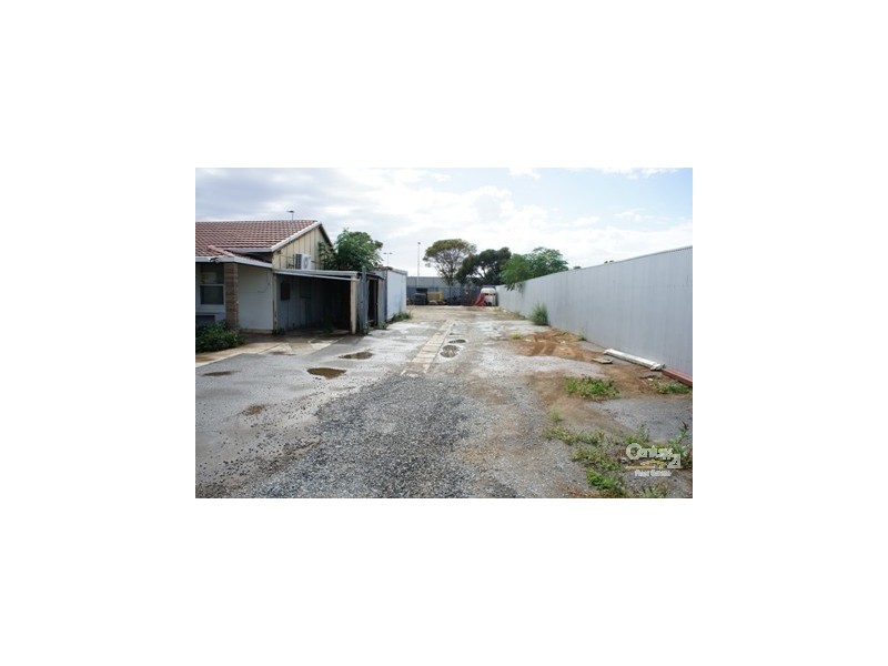 13 Thomas Street, Cavan SA 5094