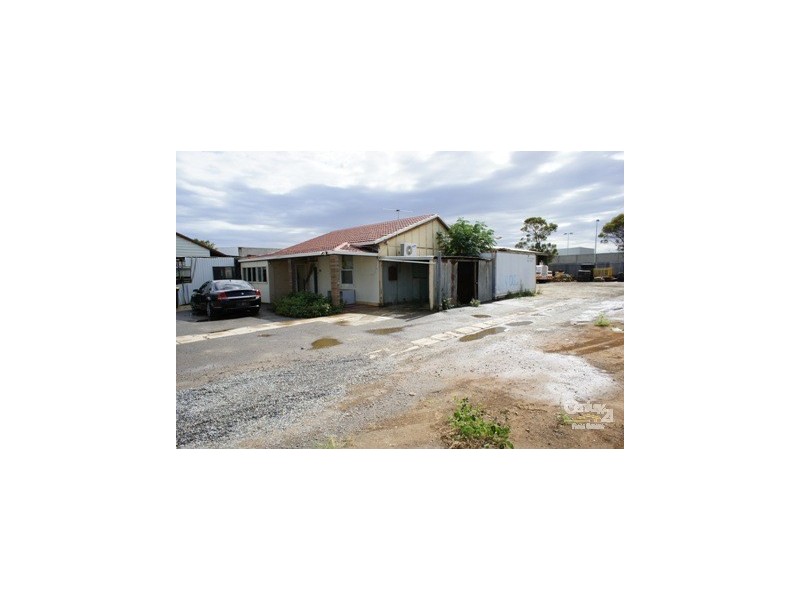 13 Thomas Street, Cavan SA 5094