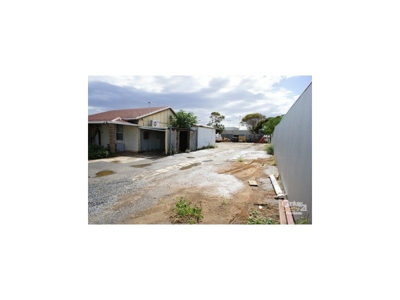 13 Thomas Street, Cavan SA 5094