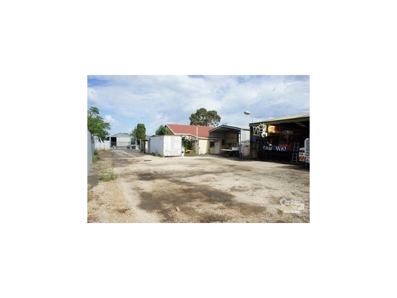 13 Thomas Street, Cavan SA 5094