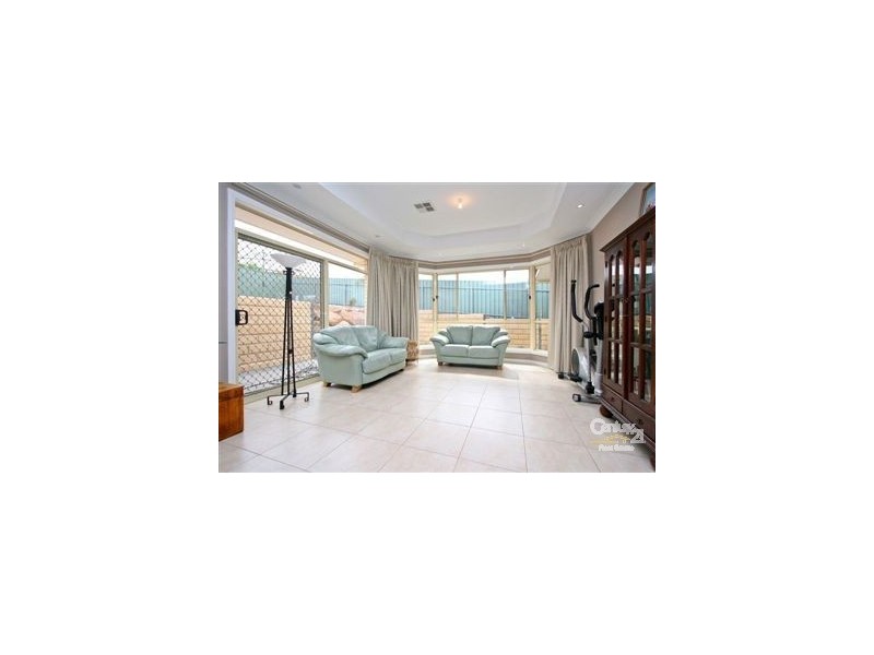 21 Falcon Drive, Hewett SA 5118