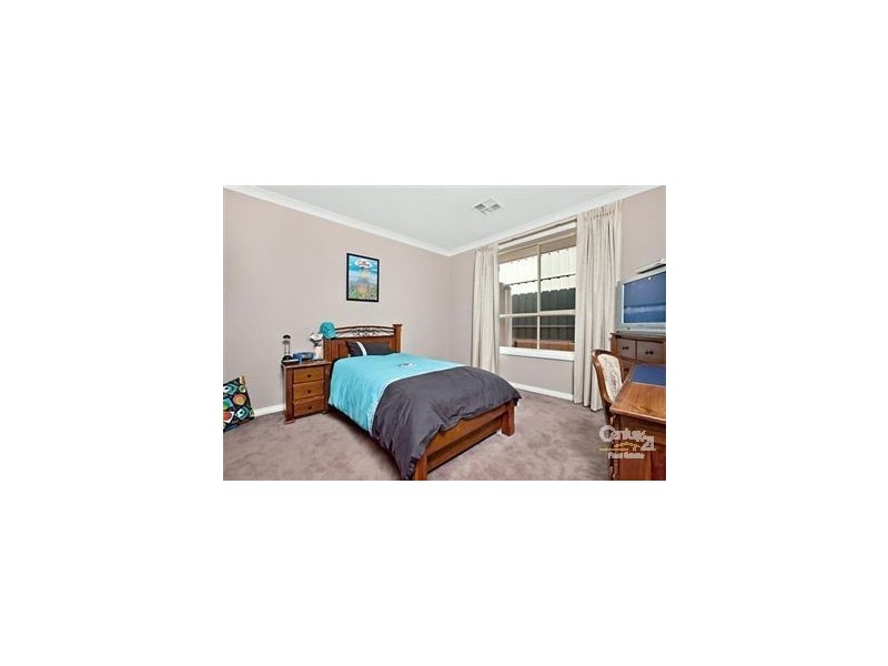 21 Falcon Drive, Hewett SA 5118