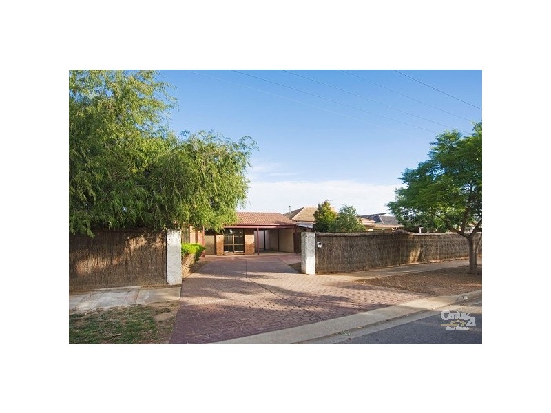 18 Beaconsfield Tce, Ascot Park SA 5043