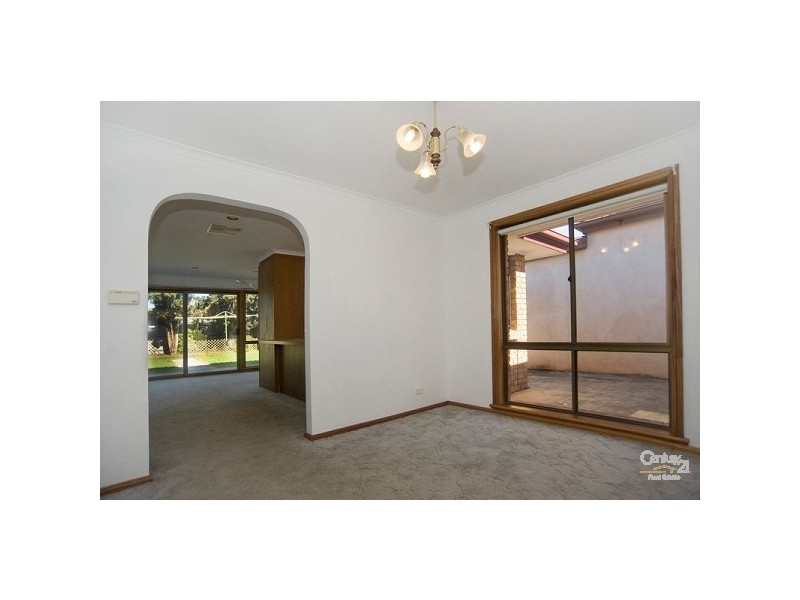 18 Beaconsfield Tce, Ascot Park SA 5043