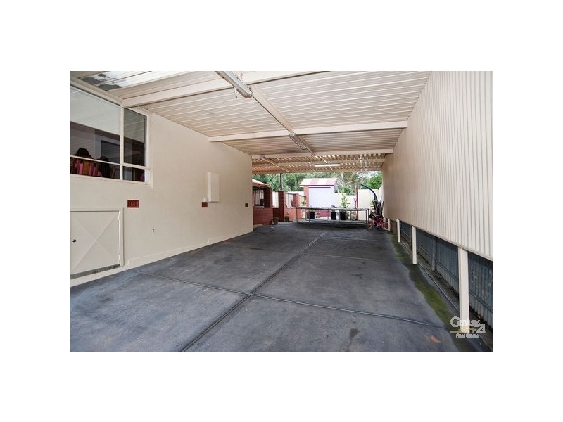 25 Greenbank Rd, Athelstone SA 5076