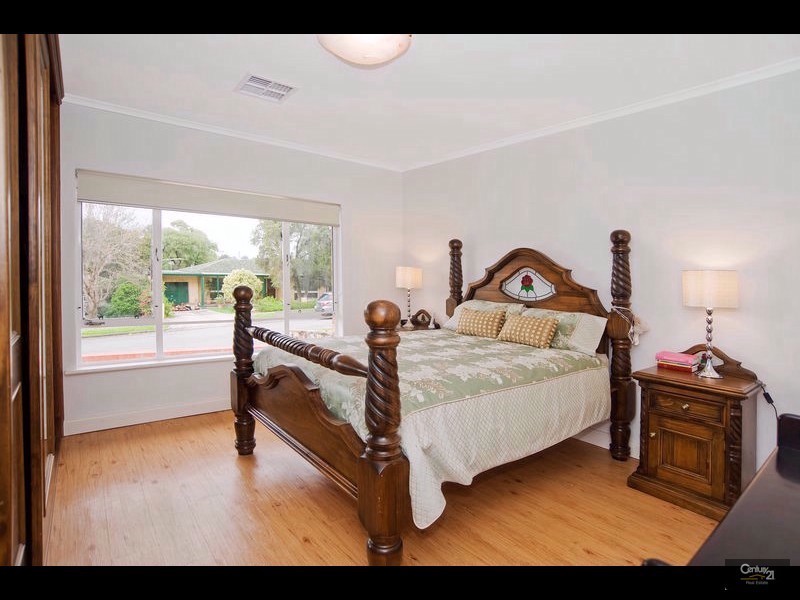 25 Greenbank Rd, Athelstone SA 5076
