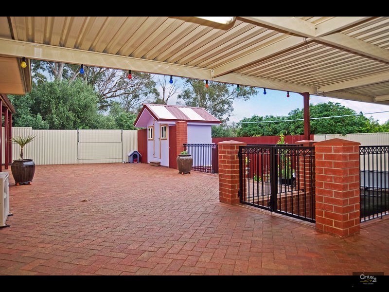 25 Greenbank Rd, Athelstone SA 5076