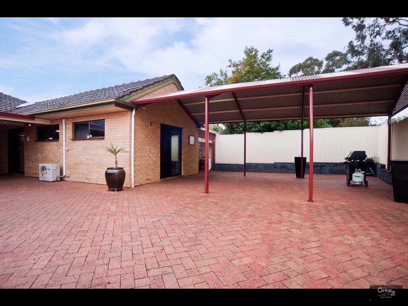 25 Greenbank Rd, Athelstone SA 5076