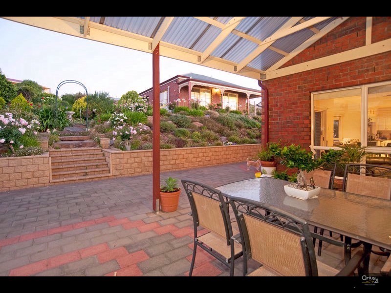 1 Waterview Crescent, Gulfview Heights SA 5096