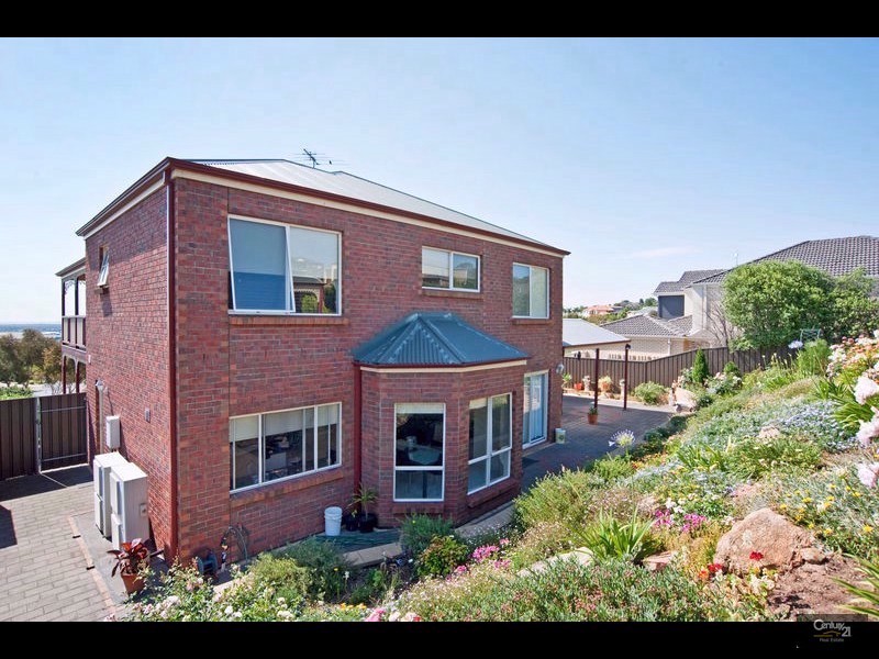 1 Waterview Crescent, Gulfview Heights SA 5096
