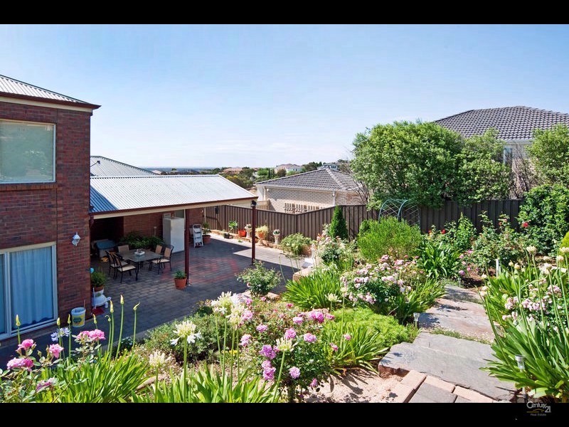 1 Waterview Crescent, Gulfview Heights SA 5096