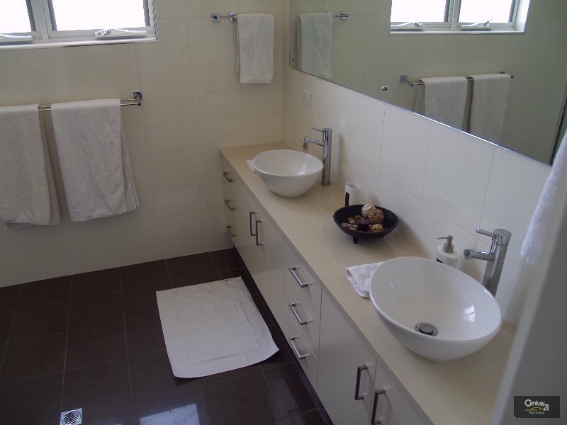 2/134 The Esplanade, Brighton SA 5048