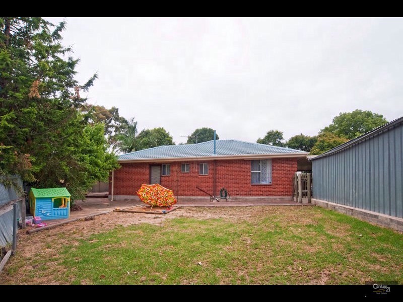10 Kerrison Ave, Ridgehaven SA 5097