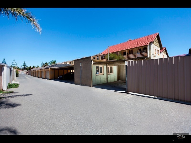 252 Seaview Rd, Henley Beach SA 5022