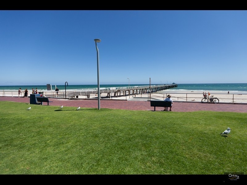 252 Seaview Rd, Henley Beach SA 5022