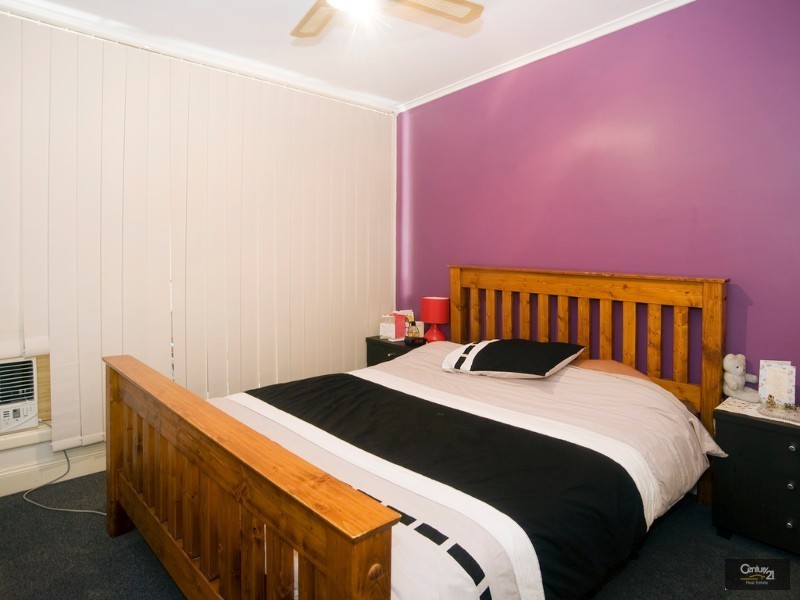 11 Kings Road, Salisbury Downs SA 5108