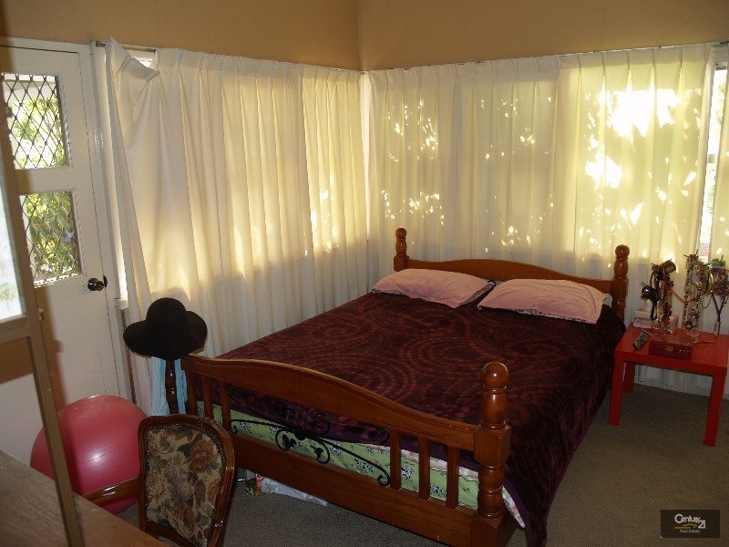 8 Pearson St, Clarence Gardens SA 5039