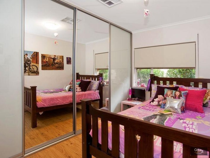 25 Greenbank Rd, Athelstone SA 5076