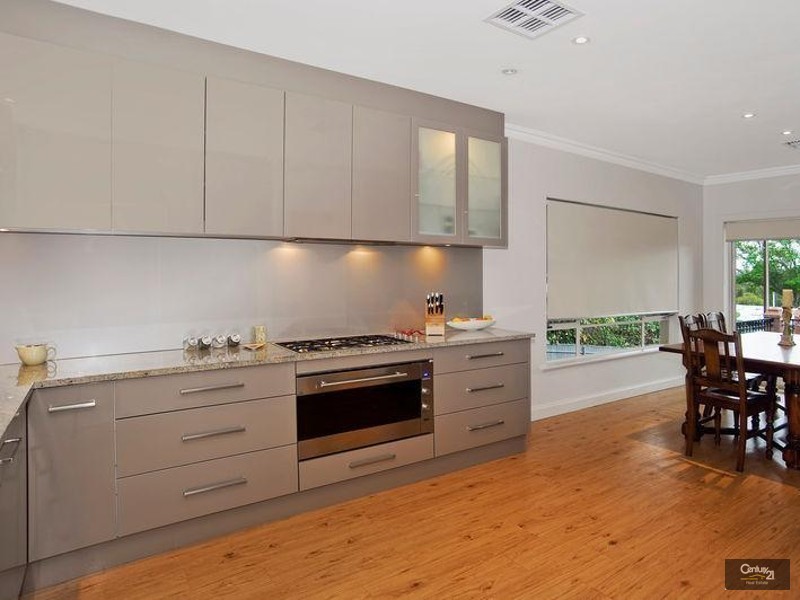 25 Greenbank Rd, Athelstone SA 5076