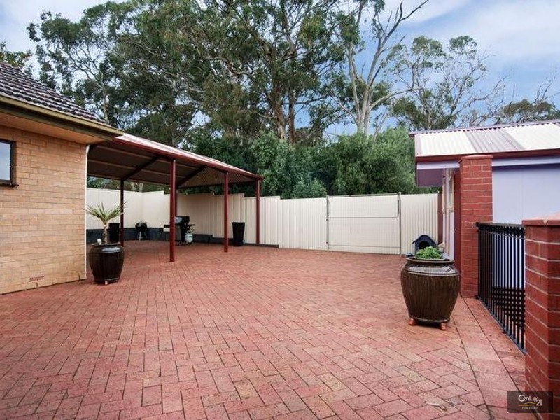 25 Greenbank Rd, Athelstone SA 5076