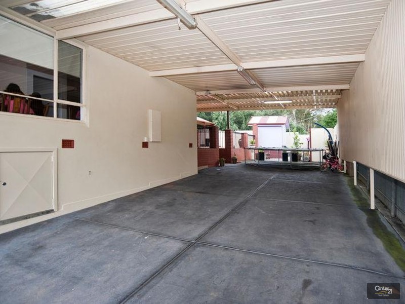 25 Greenbank Rd, Athelstone SA 5076