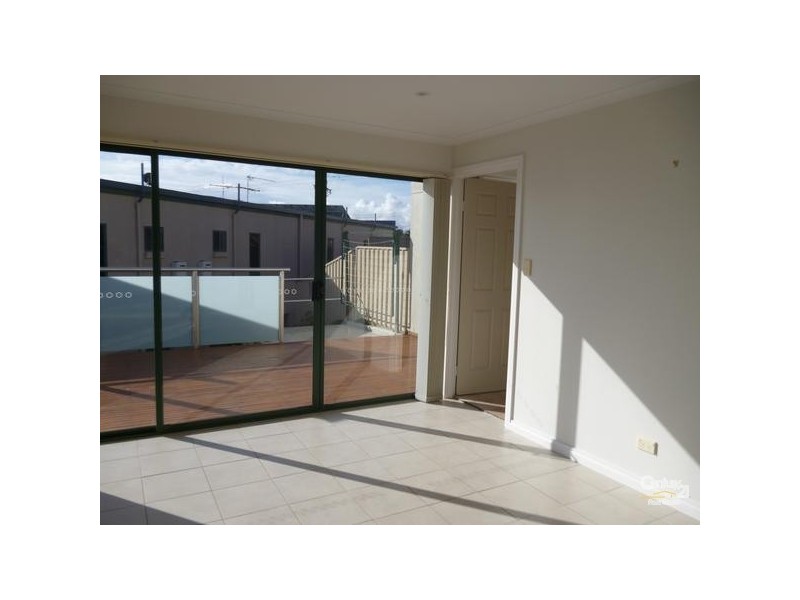 2 St Vincent Close, Hallett Cove SA 5158