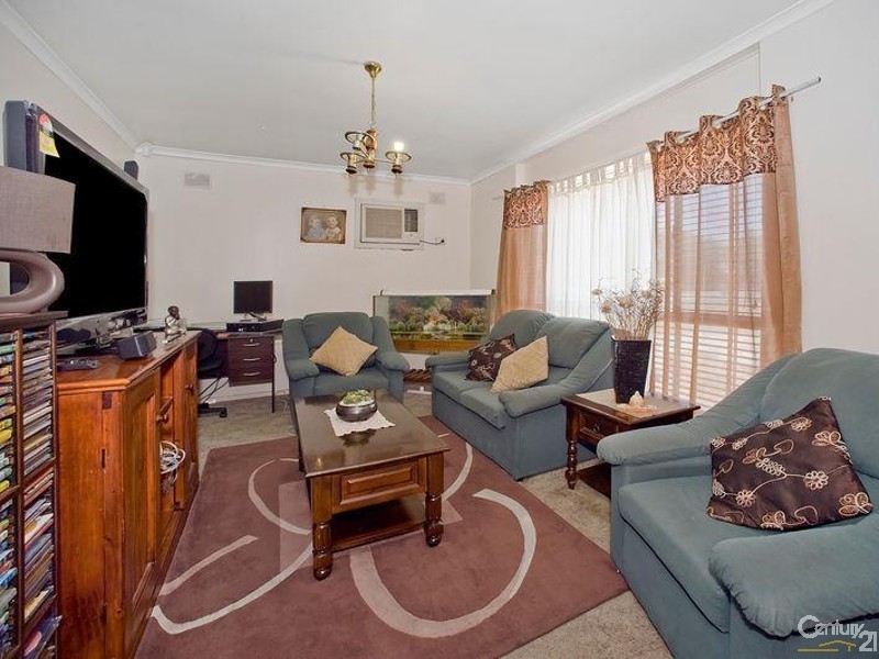 3 Duberal Ave, Salisbury East SA 5109