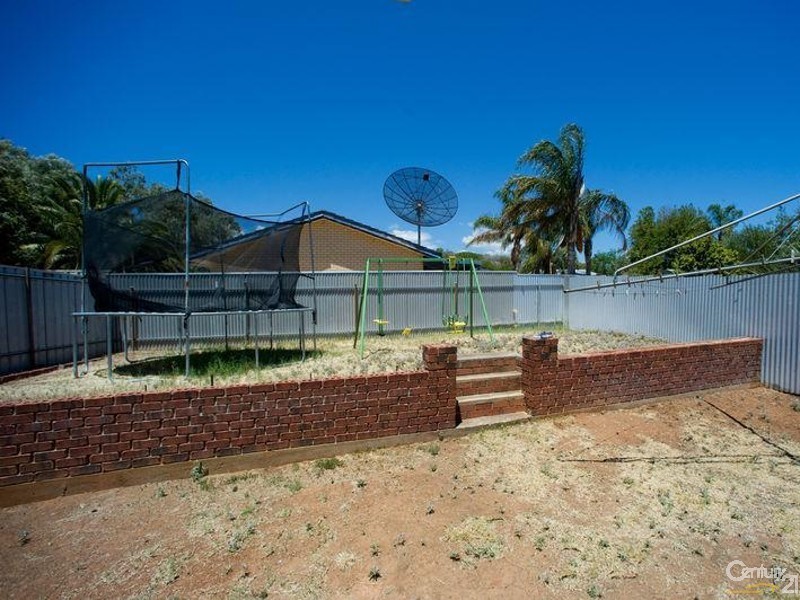 3 Duberal Ave, Salisbury East SA 5109