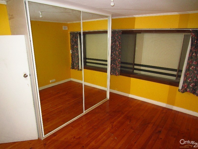 8 Angela Ave, Brahma Lodge SA 5109