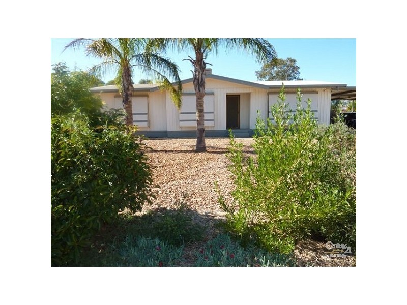 2 SMOKER STREET, Stirling North SA 5710