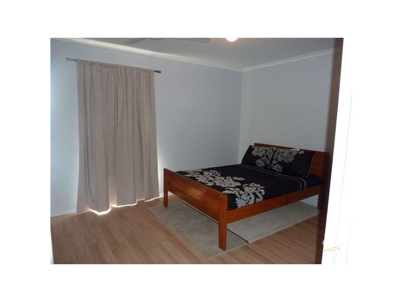 2 SMOKER STREET, Stirling North SA 5710