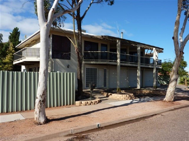 1 Raedel Court, Port Augusta West SA 5700