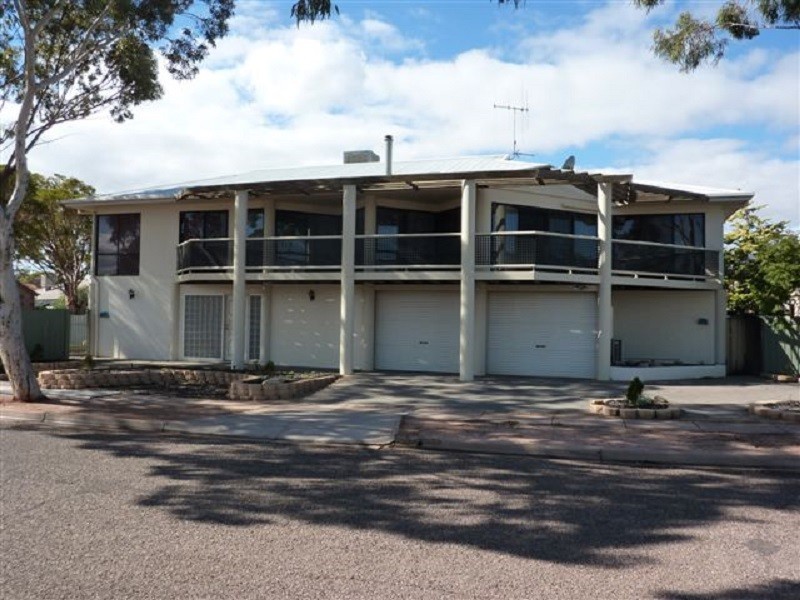 1 Raedel Court, Port Augusta West SA 5700