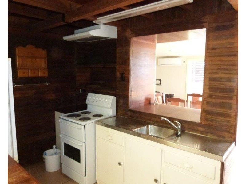 6 Penglase Court (downstairs), Commissariat Point SA 5700