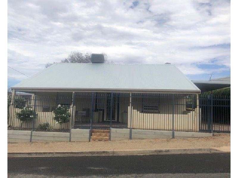 17 Beer Street, Port Augusta West SA 5700